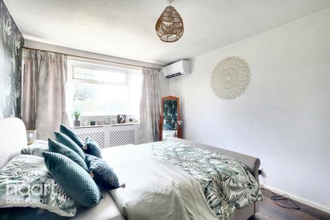 132 Beacon Drive, Bean, Dartford, DA2 8BQ