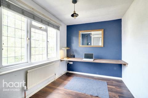 132 Beacon Drive, Bean, Dartford, DA2 8BQ