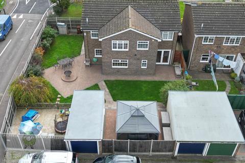 5 bedroom detached house for sale, Main Road, Hoo St. Werburgh, Rochester ME3 9HP