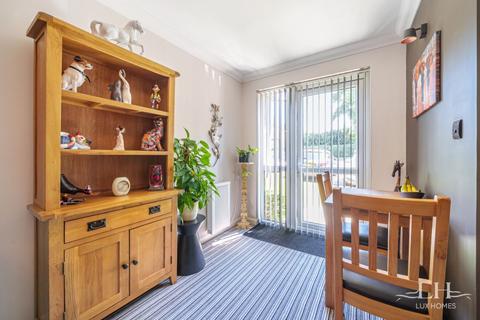 1 bedroom apartment for sale, Draper Court, Hornchurch