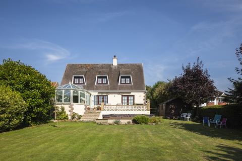 4 bedroom detached house for sale, Bagot Manor Avenue, St. Saviour, Jersey