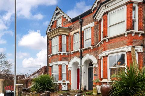 4 bedroom end of terrace house for sale, Berkhampstead Road, Chesham HP5