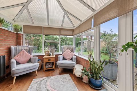2 Westry Corner, Barrowby, Grantham, NG32 1DF
