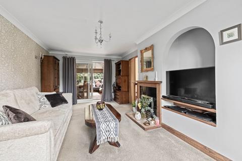 2 Westry Corner, Barrowby, Grantham, NG32 1DF