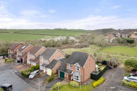 33 Bell Close, Gonerby Hill Foot, Grantham, NG31 8GJ