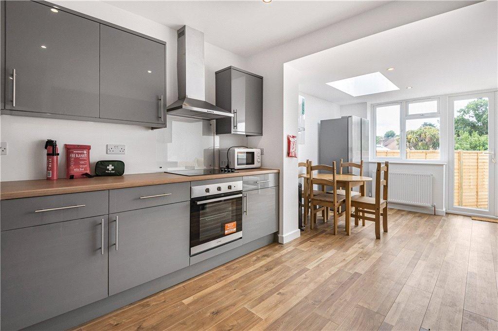 Kitchen/Reception