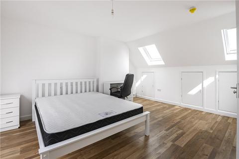 37 Canterbury Road, Guildford, GU2 9TB