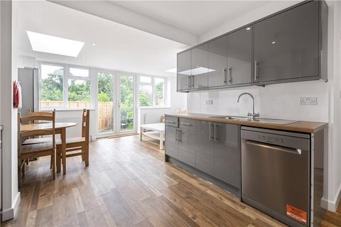 37 Canterbury Road, Guildford, GU2 9TB