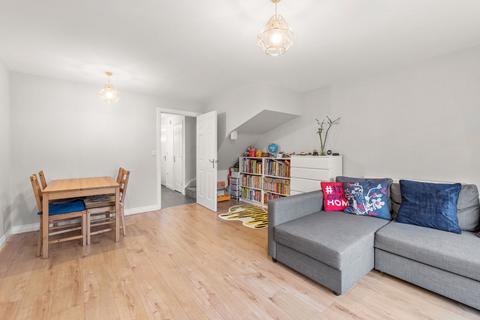 5 Becketts Close, Grantham, NG31 7GE