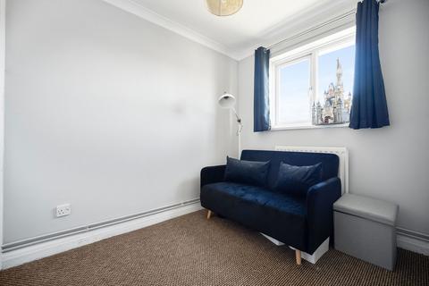 45 Ayrshire Close, Salisbury, SP2 9PF