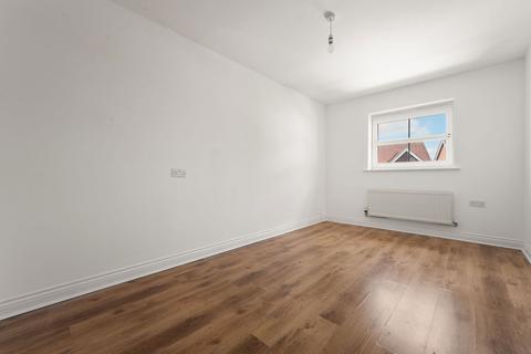 27 Sassoon Close, Salisbury, SP2 9LR