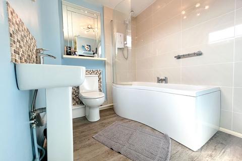 25 Freston, Paston, Peterborough, PE4 7EN