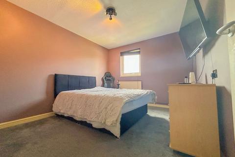 25 Freston, Paston, Peterborough, PE4 7EN