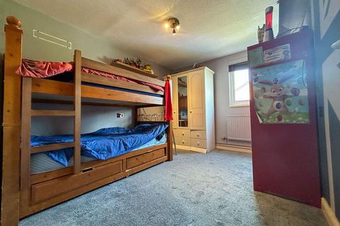 25 Freston, Paston, Peterborough, PE4 7EN
