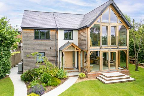 Duir Lodge Homanton, Shrewton, Salisbury, SP3 4ER