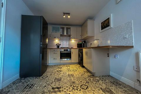 16 Darbyshire Close, Deeping St James, Peterborough, PE6 8SF