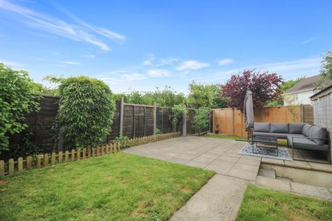 6 Beaulieu Road, Amesbury, Salisbury, SP4 7PD