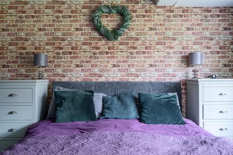 79 Bulbridge Road, Wilton, Salisbury, SP2 0LE