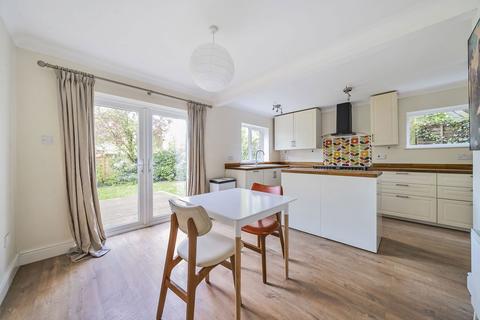 4 Coppers Close, Alderholt, Fordingbridge, SP6 3BF