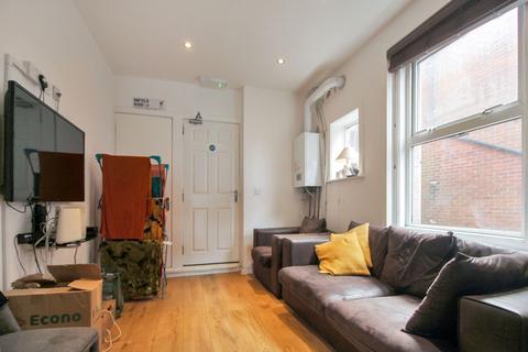 34 Castle Road, Salisbury, SP1 3RJ
