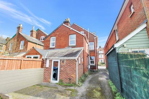 34 Castle Road, Salisbury, SP1 3RJ