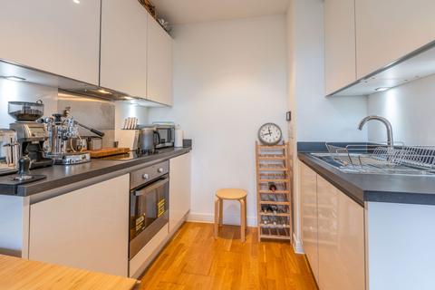 1 bedroom flat for sale, Oak Grove, London NW2