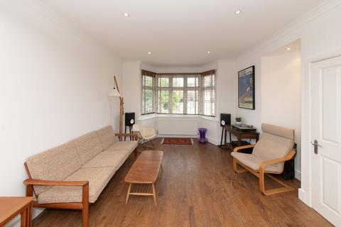 26 Broadhurst Avenue, Edgware, HA8 8TS
