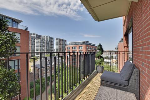 2 bedroom apartment for sale, Thunderer Walk, London, SE18