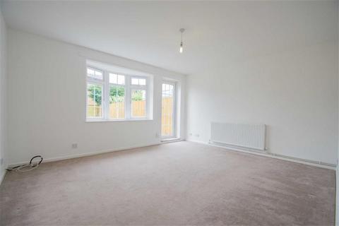 3 bedroom semi-detached house to rent, Cobbitts Road, Bedford MK45