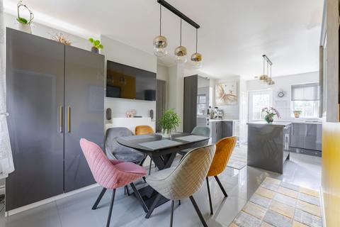124 Drayton Road, Norwich, NR3 2DL