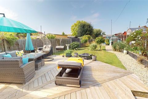 7 Laburnum Drive, Corringham, Stanford-le-hope, SS17 7QE