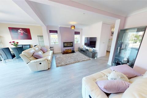 7 Laburnum Drive, Corringham, Stanford-le-hope, SS17 7QE