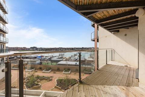 2 bedroom flat for sale, Mariner Point Shoreham-by-Sea