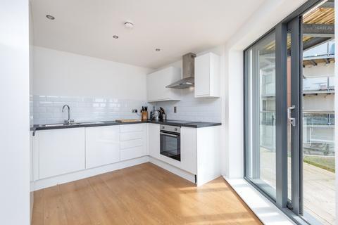 2 bedroom flat for sale, Mariner Point Shoreham-by-Sea