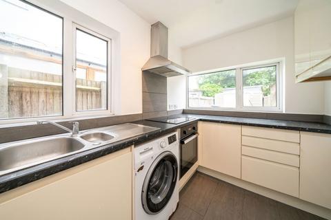 2 bedroom terraced house for sale, Durban Road East, Watford WD18