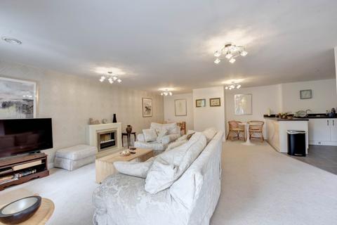 1 bedroom retirement property for sale, Albert Court, Henley-On-Thames