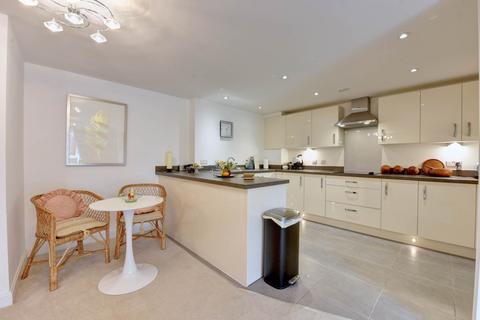 undefined, Albert Court, Henley-On-Thames