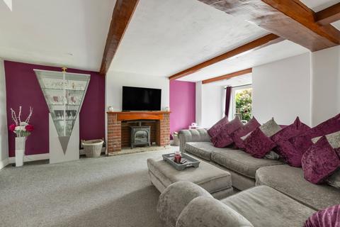 2 bedroom cottage for sale, The Green, Preston PR4