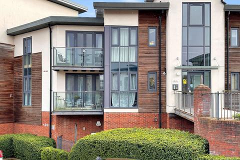 2 bedroom flat for sale, Dunthorne Way, Milton Keynes MK8