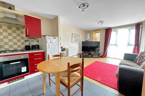 2 bedroom flat for sale, Dunthorne Way, Milton Keynes MK8