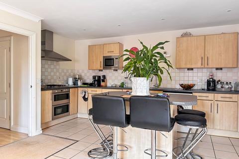 24 Darwin Close, Medbourne, Milton Keynes, MK5 6FF