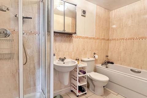 24 Darwin Close, Medbourne, Milton Keynes, MK5 6FF