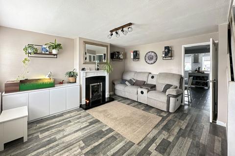 158 Hunter Drive, Bletchley, Milton Keynes, MK2 3NF