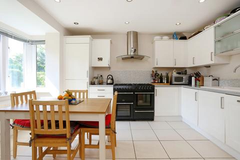 4 bedroom semi-detached house for sale, Shortheath Road, Farnham, Surrey, GU9