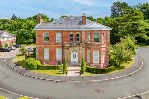 2 bedroom apartment for sale, St. Hilarys Park, Alderley Edge SK9