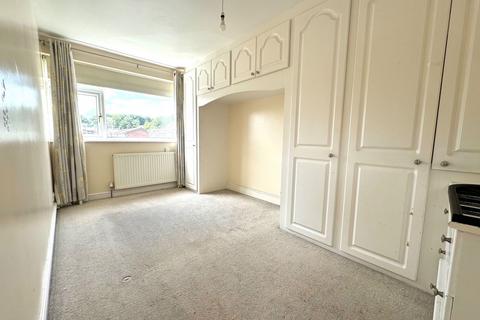 30 Sandringham Drive, Stockport, SK4 2DE