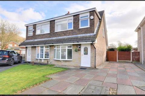 30 Sandringham Drive, Stockport, SK4 2DE