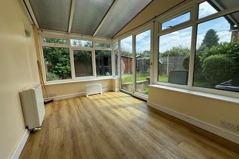 30 Sandringham Drive, Stockport, SK4 2DE