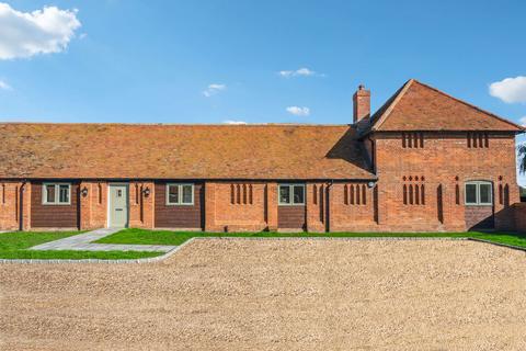 3 bedroom barn conversion for sale, Weedon Hill, Aylesbury  HP22