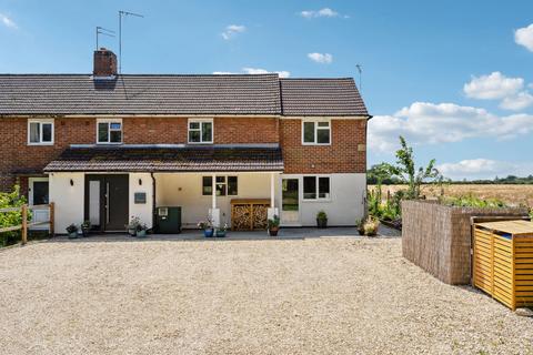 4 bedroom semi-detached house for sale, Calvert Road, Buckingham MK18